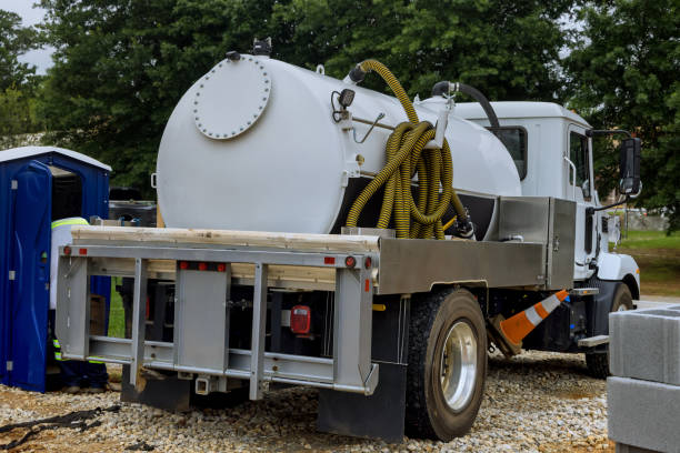 Best Portable toilet rental cost  in Kingwood, WV